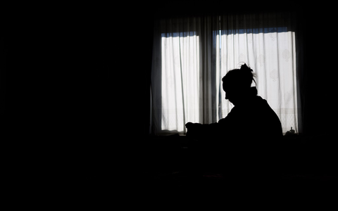 Die EU-Kommission hat ein neues Medikament gegen Wochenbettdepressionen zugelassen. (Symbolbild)  - Foto: Julian Stratenschulte/dpa