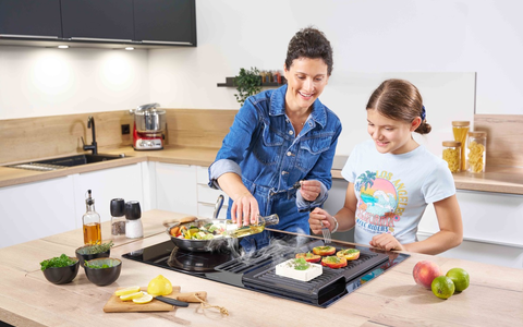 Flexibel kochen, saubere Luft - ORANIER präsentiert Centerline-Kochfeldabzüge und Plasmafilter - Foto: presseportal.de