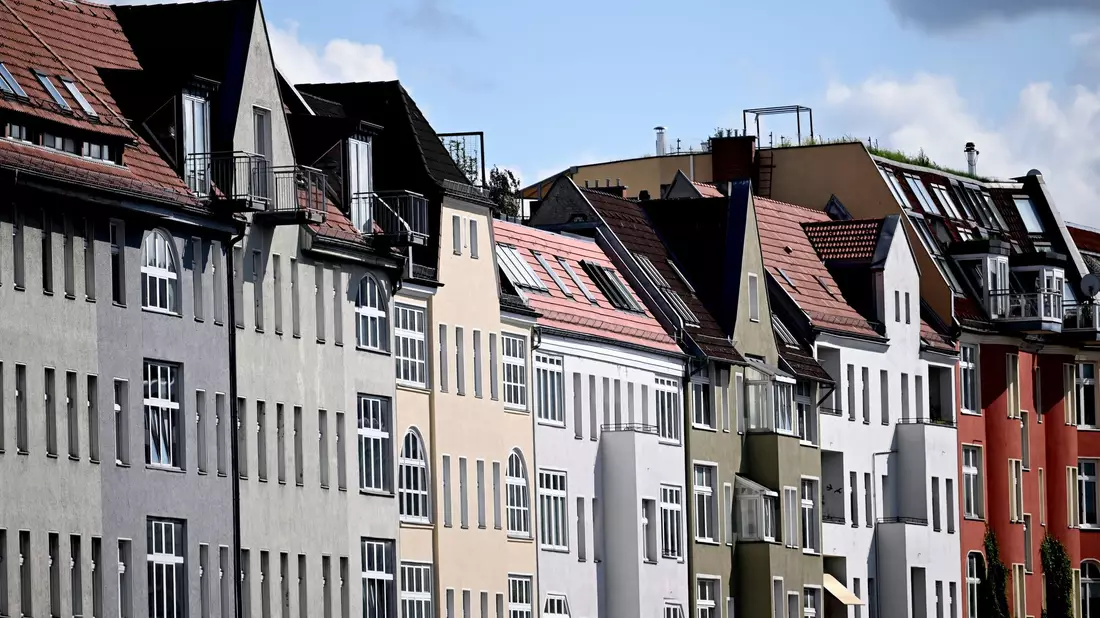 Viele Menschen haben die Sorge, dass ihre Mietkosten steigen. (Symbolbild) - Bild: Britta Pedersen/dpa