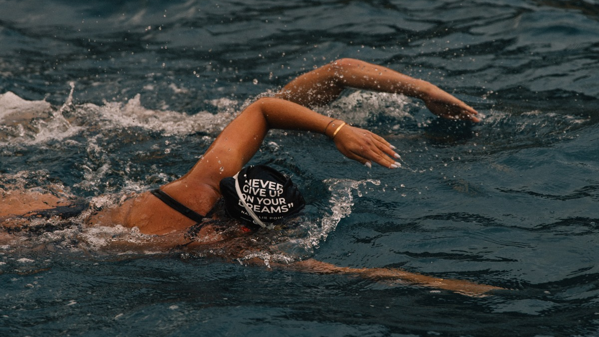 Gegen Ertrinken und für mehr Kinder, die schwimmen können / Extremschwimmer planen Weltrekord und sammeln dabei Spenden für den guten Zweck - Foto: presseportal.de