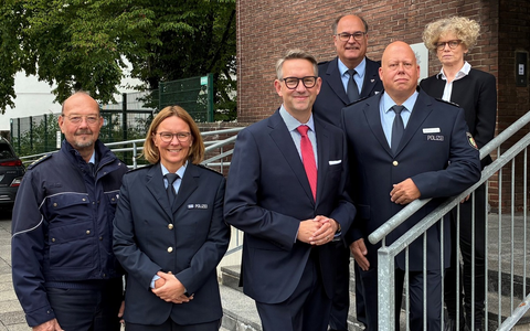 POL-WES: Moers/Neukirchen-Vluyn - Landrat Ingo Brohl stellt neuen Leiter des Bezirksdienstes Süd vor - Foto: presseportal.de