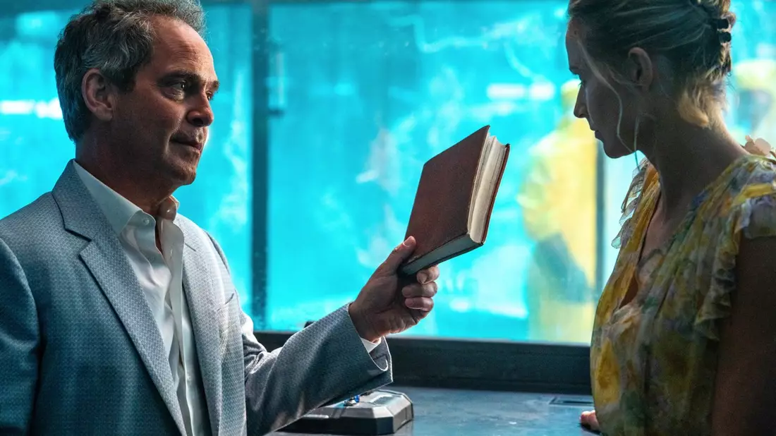 Die hochkarätig besetzte Verfolgungsjagd beginnt: Offizieller Trailer zu Sky Original Serie The Iris Affair - Bild: presseportal.de