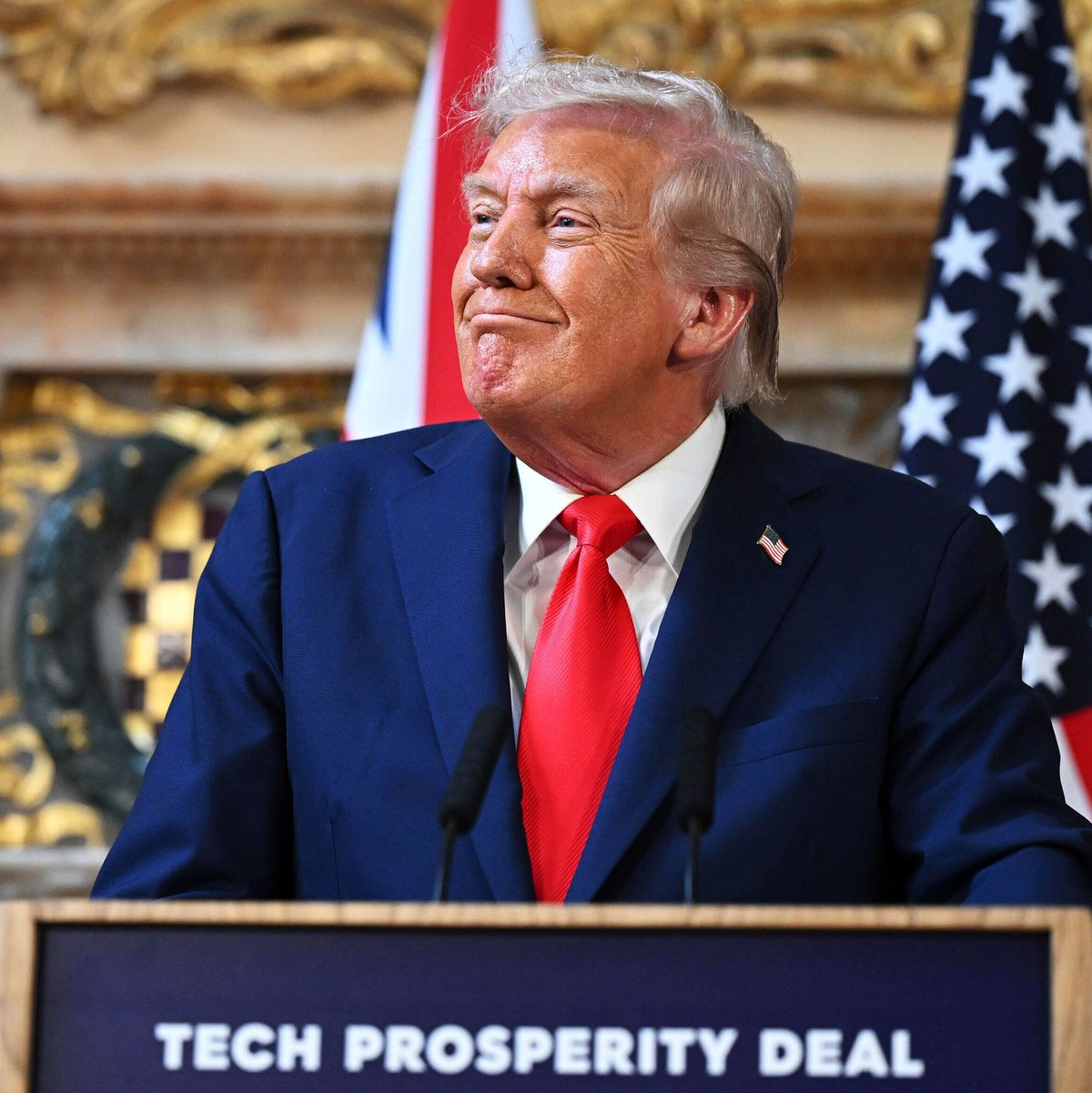 Das britische Königshaus hofierte den US-Präsidenten. - Foto: Leon Neal/POOL Pool Getty Images/AP/dpa