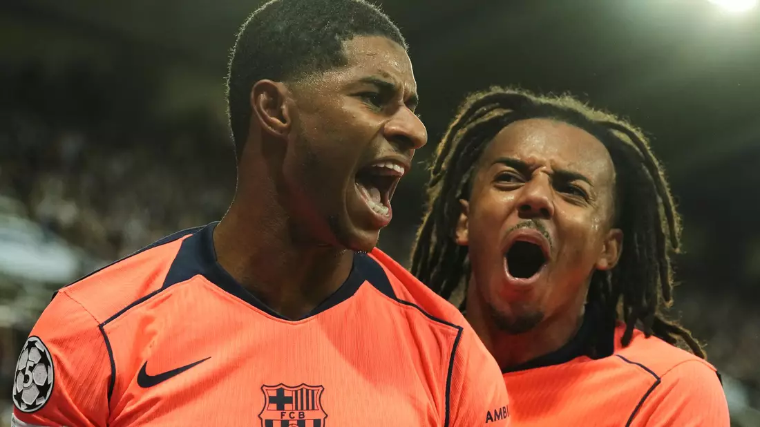 Marcus Rashford (links) traf doppelt für den FC Barcelona - Bild: Jon Super/AP/dpa