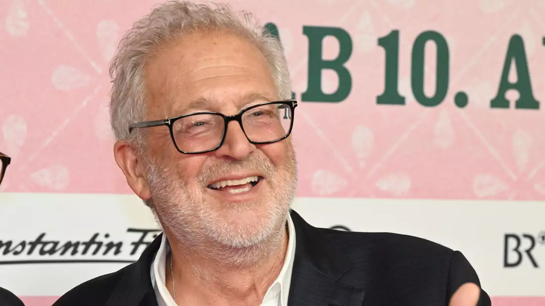 Der Filmproduzent Martin Moszkowicz findet, die Film- und Medienbranche versagt, wenn es um Judenhass geht. (Archivbild) - Bild: Felix Hörhager/dpa