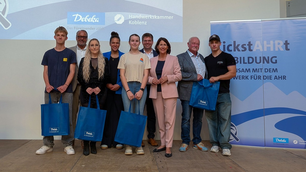 Debeka und Handwerkskammer Koblenz stärken Handwerksnachwuchs im Ahrtal - Foto: presseportal.de