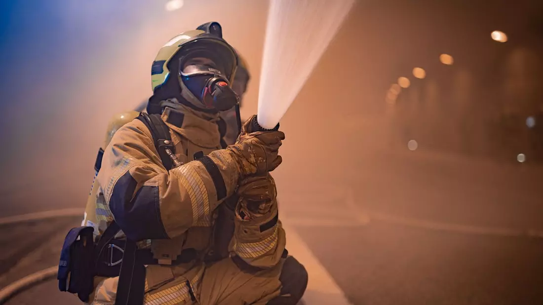FW-HB: Neue Berufsausbildung: Von der Schule direkt zur Feuerwehr - Bild: presseportal.de