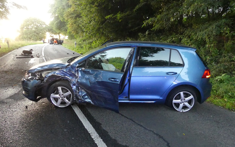 POL-GM: Frontalzusammenstoß auf der L323 - Foto: presseportal.de