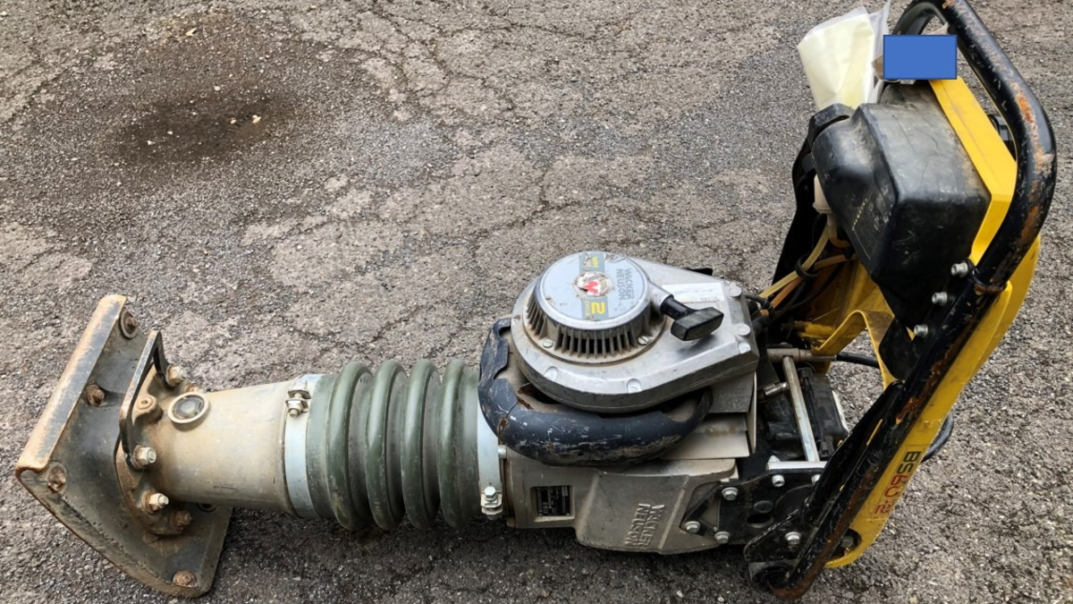 POL-HI: Eigentümer von Baumaschinen gesucht - Wer kann Hinweise geben? - Foto: presseportal.de