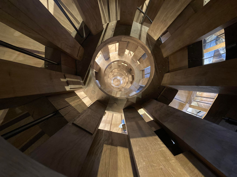 Die Glocke «Emmanuel» - 13,3 Tonnen schwer und seit 1686 Zeuge von Krönungen, Revolutionen und Friedensfeiern. - Foto: Sabine Glaubitz/dpa