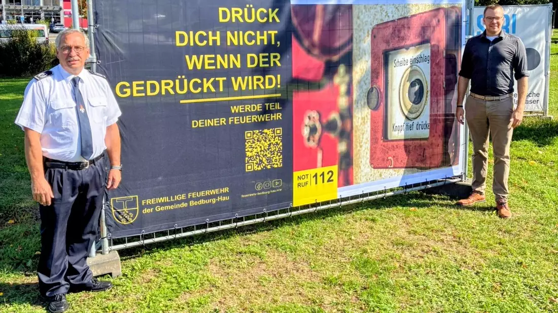 FW-KLE: Drück Dich nicht, wenn der Gedrückt wird - Freiwillige Feuerwehr Bedburg-Hau setzt Kampagne für neue Einsatzkräfte fort - Bild: presseportal.de
