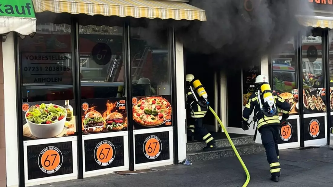 FW Pforzheim: Brand in einem Gastronomiebetrieb - Bild: presseportal.de