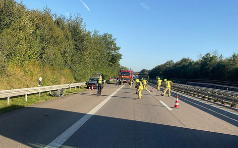 FW Alpen: Pkw schleudert auf der Autobahn 57 umher und Zimmerbrand in einer anderen Stadt - Foto: presseportal.de