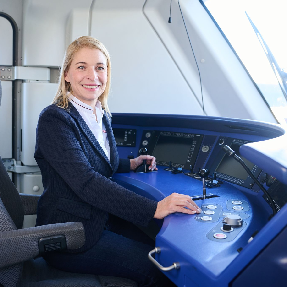 Neue Chefin des Konzerns wird Evelyn Palla. Bisher war die Managerin für den Regionalverkehr zuständig. (Archivbild) - Foto: Annette Riedl/dpa