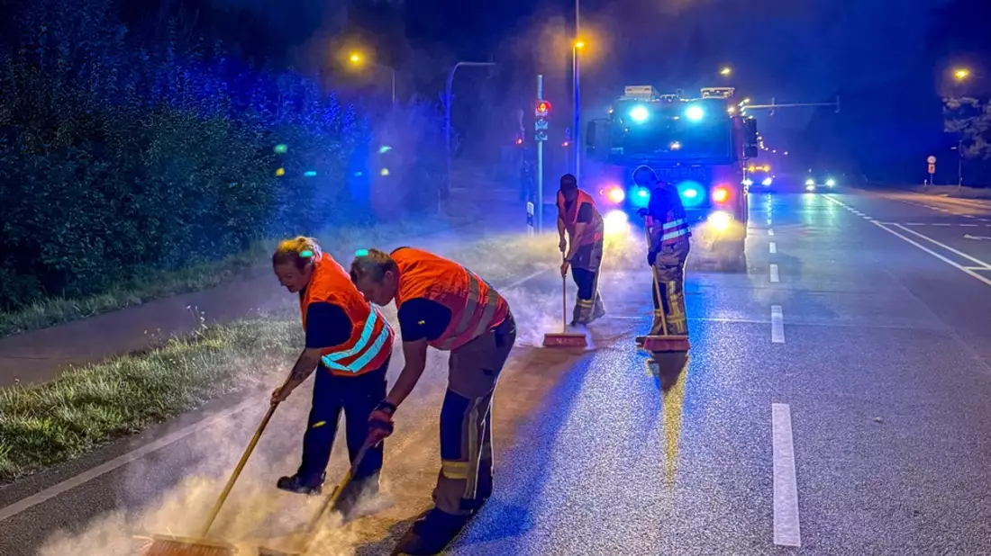 FW-DT: Ölspur auf dem Nordring - Bild: presseportal.de