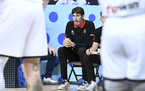 Bundestrainer Mumbru kehrte angeschlagen zum Nationalteam zurück. - Foto: Heikki Saukkomaa/Lehtikuva/dpa