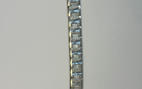 POL-GF: Schmuck entwendet - Geschädigte gesucht - Foto: presseportal.de