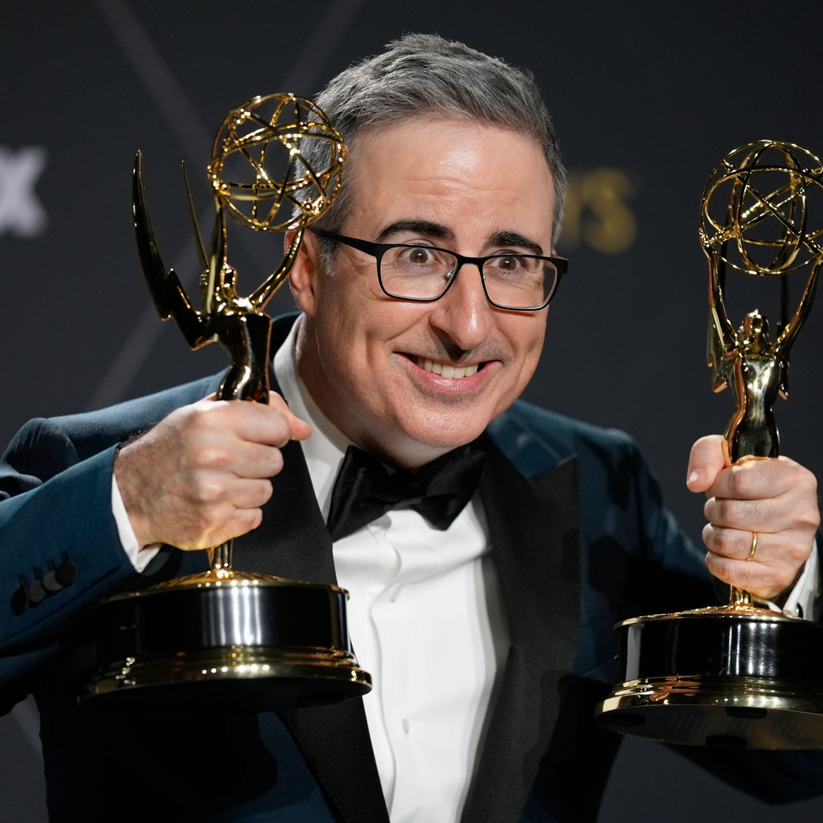 John Oliver ist ein großer Fan von Bernd das Brot. (Archivbild)  - Foto: Ashley Landis/AP