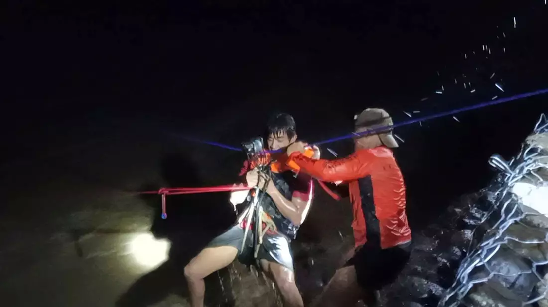 Der Super-Taifun hat zunächst auf den Philippinen gewütet. - Bild: Uncredited/Philippine Coast Guard/AP/dpa