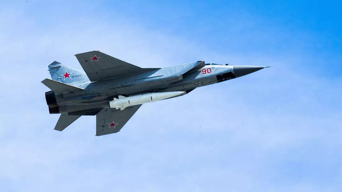Die Botschaft der Nato ist klar: Russische Piloten gehen ein großes Risiko ein, wenn sie noch einmal alliierten Luftraum verletzten. (Archivbild) - Bild: Alexander Zemlianichenko/AP/dpa
