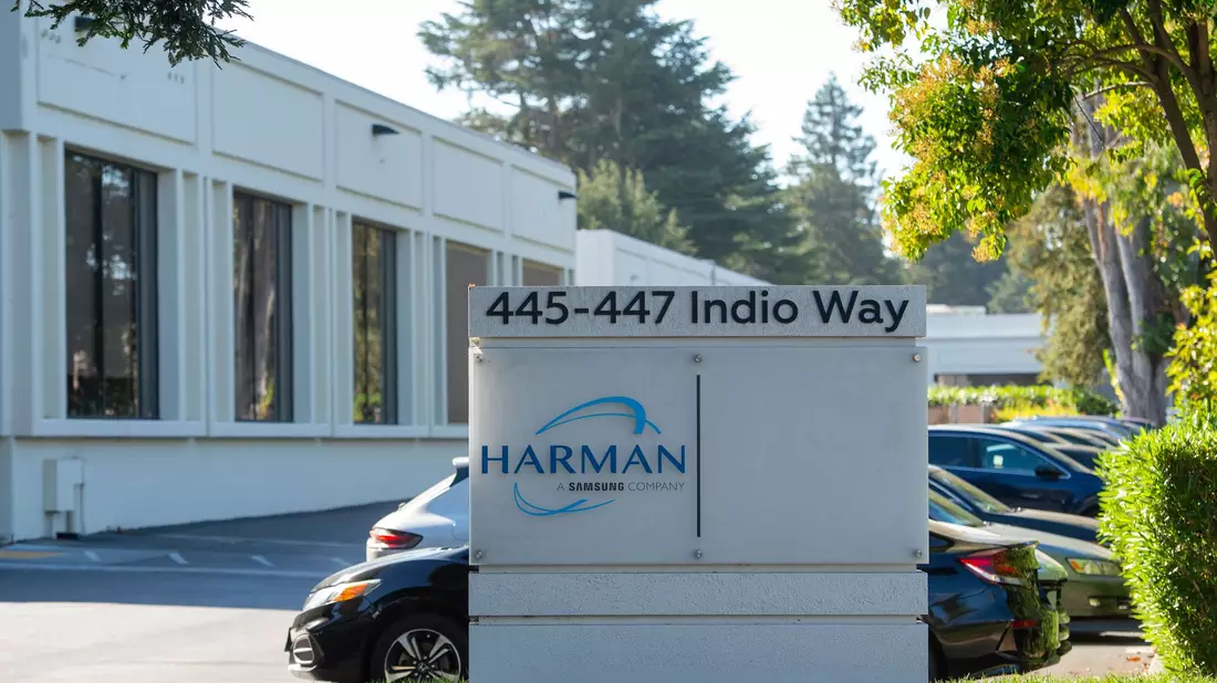 Der amerikanische Elektronik-Spezialist Harman gehört dem Branchenriesen Samsung. (Archivbild) - Bild: Andrej Sokolow/dpa