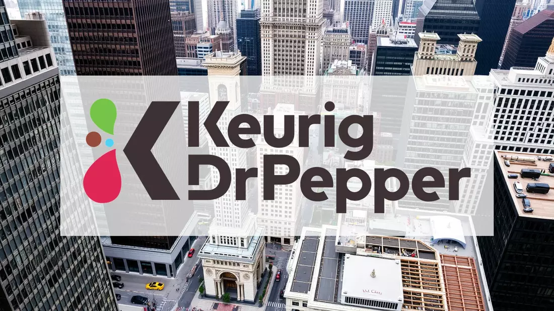 Keurig Dr Pepper’s Ambitious Acquisition Backfires as Shares Plummet Illustration mit AI erstellt übermittelt durch boerse-global.de