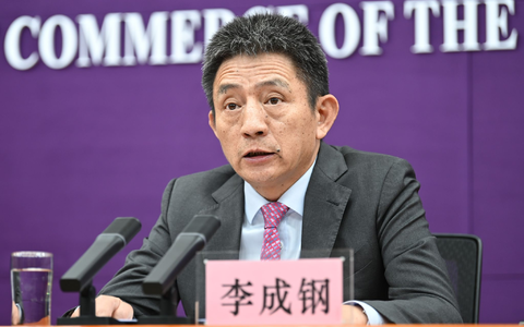 Chinas internationaler Chefverhandler Li Chenggang kommentierte Li Qiangs Ankündigung.  - Foto: Johannes Neudecker/dpa