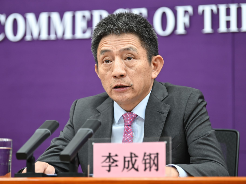 Chinas internationaler Chefverhandler Li Chenggang kommentierte Li Qiangs Ankündigung.  - Foto: Johannes Neudecker/dpa