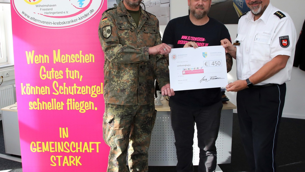 POL-WHV: Gemeinsame Spendenübergabe an den Elternverein für krebskranke Kinder - Foto: presseportal.de