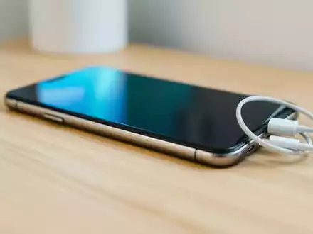 Android-Akkus: Neue Optimierungen bringen bis zu 3 Stunden Laufzeit - Foto: über boerse-global.de