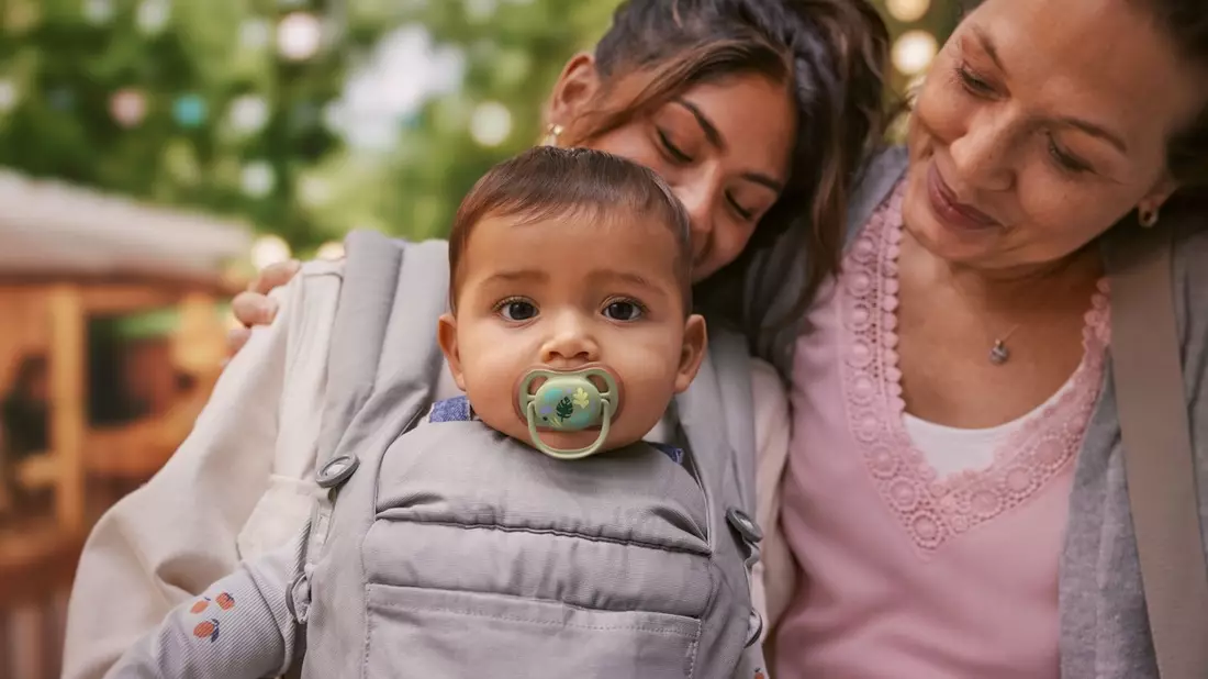 Philips Avent launcht Schnuller aus pflanzenbasierten Materialien / Ein bewusster Beitrag zu mehr Nachhaltigkeit im Babyalltag - Bild: presseportal.de