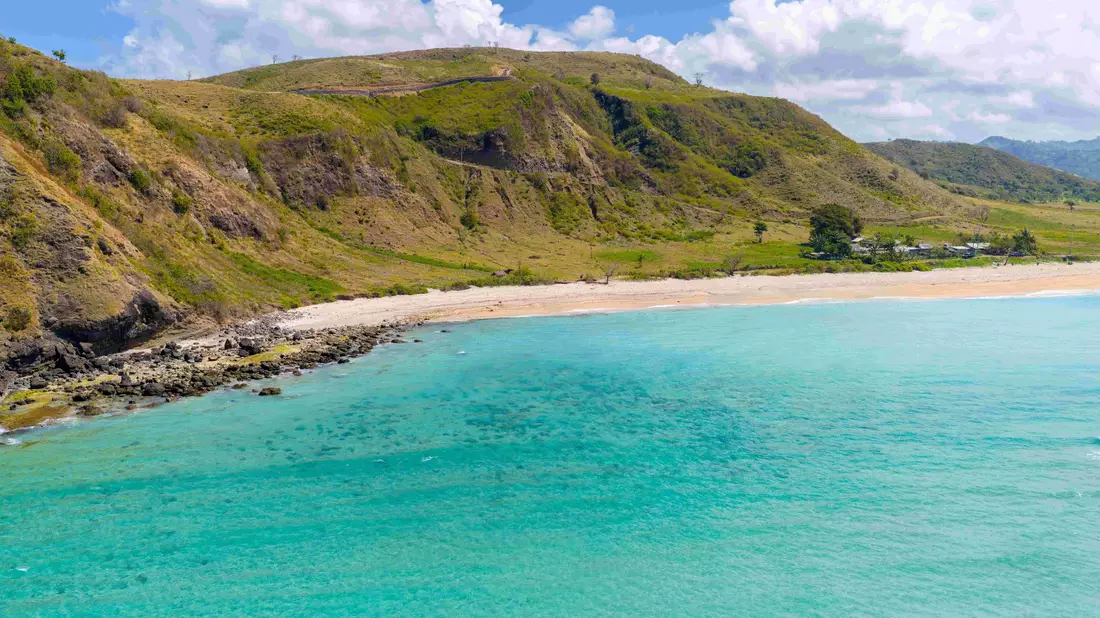 Lombok gilt bei vielen noch als Geheimtipp. - Bild: Marina Bay City/Lombok/dpa