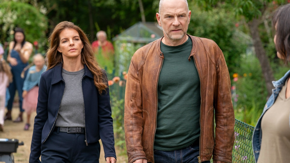 Violas Geheimnis und Butschs Sorge: Dreharbeiten für 17. und 18. Wolfsland-Krimi von ARD Degeto Film und MDR in vollem Gange - Foto: presseportal.de