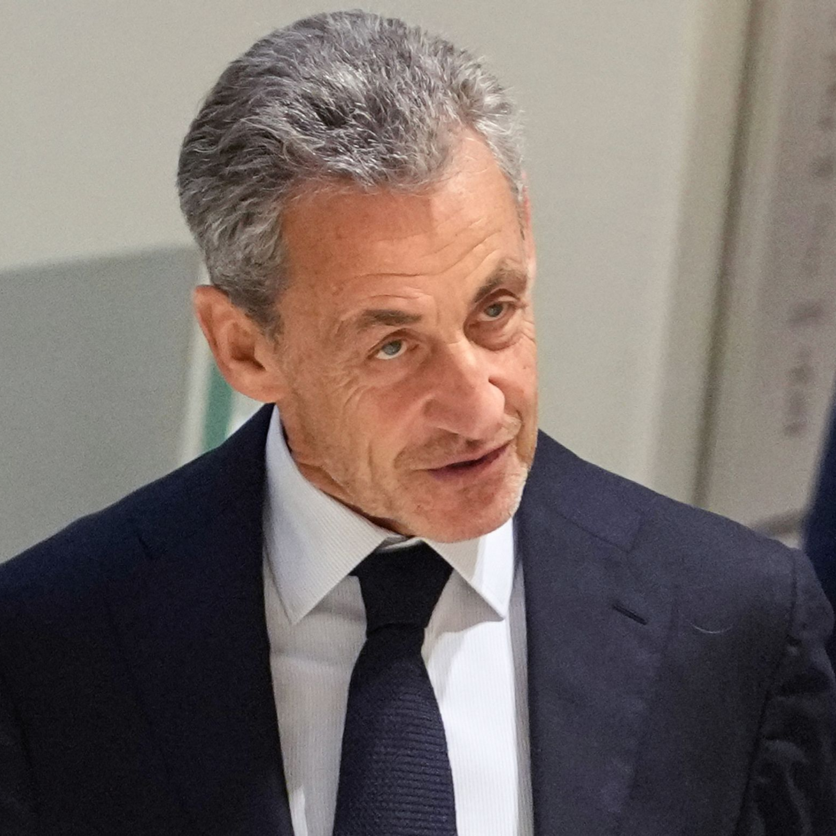 Sarkozy nennt das Urteil einen Skandal. - Foto: Christophe Ena/AP/dpa