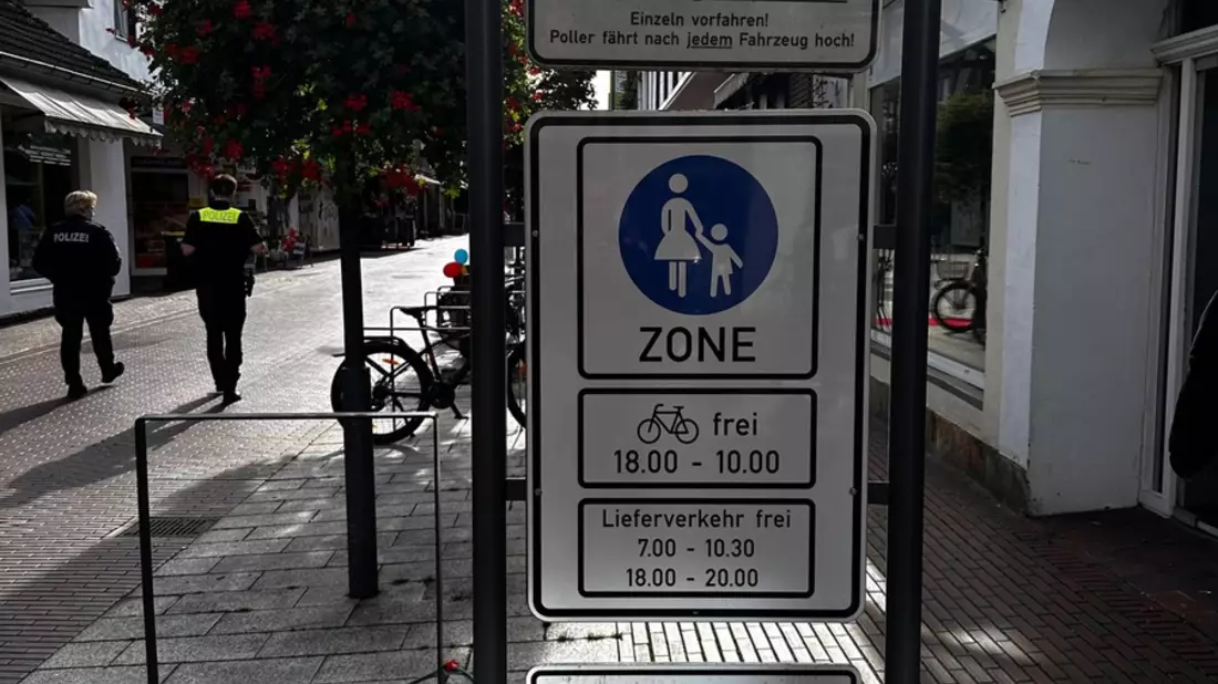 POL-EL: Lingen - Radfahren in der Lingener Innenstadt - Polizei kontrolliert und appelliert - Bild: presseportal.de