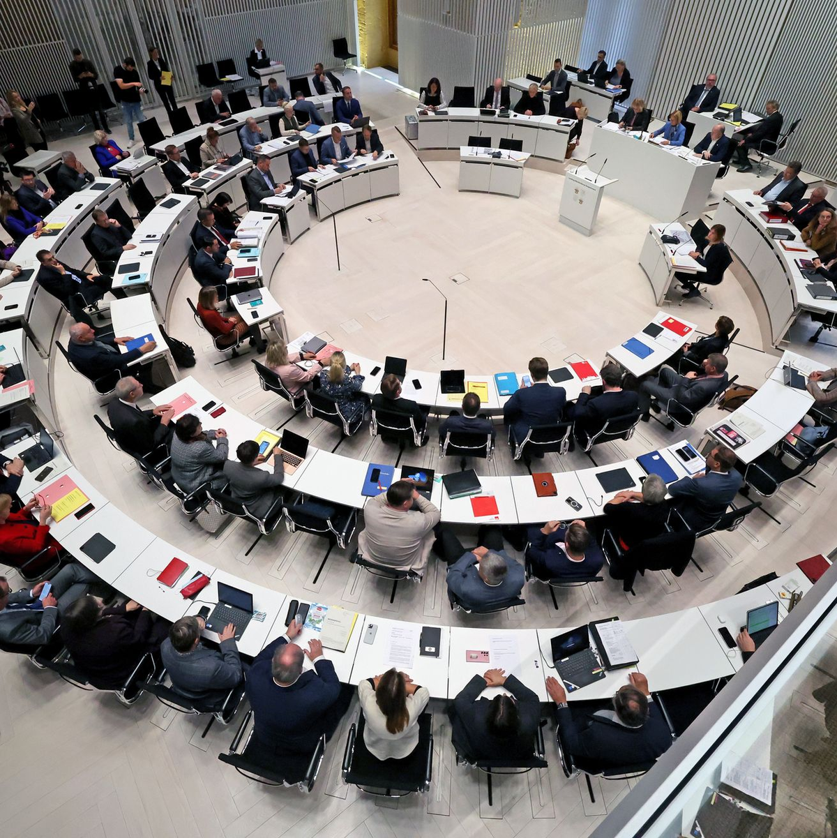 Wenn am Sonntag der Landtag neu gewählt werden würde, wäre die SPD nicht mehr stärkste Kraft im Land. (Archivbild) - Foto: Bernd Wüstneck/dpa
