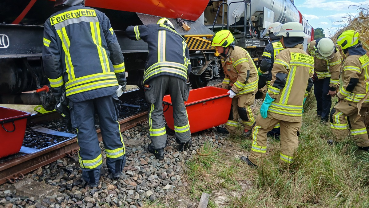 FW-OLL: Übung der Umweltschutzbereitschaft im Landkreis Oldenburg: Ausbildungszug der Deutschen Bahn machte Station in Garrel - Foto: presseportal.de