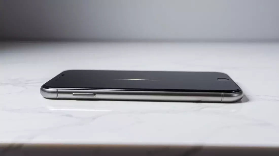 iPhone 17 Pro: Kratzer-Skandal erschüttert Apple - Bild: über boerse-global.de