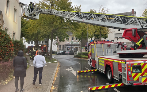 FW-DO: Rauchentwicklung in Mehrfamilienhaus - Drei verletze Personen durch Brandrauch - Foto: presseportal.de