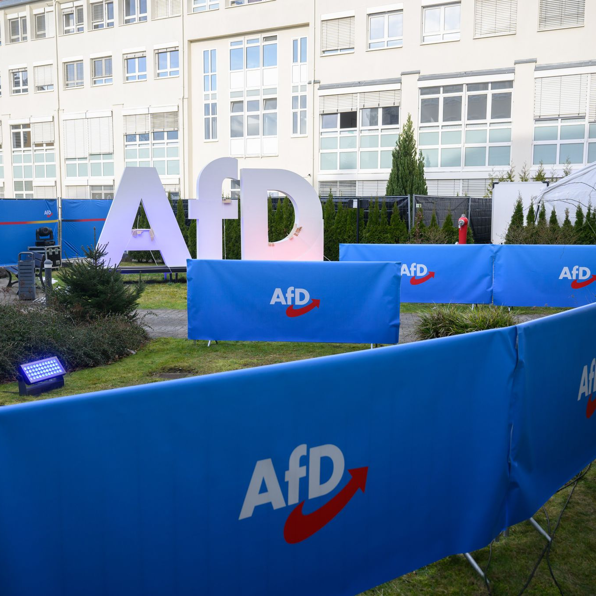 Für die AfD könnte die Party nach der Bundestagswahl weitreichende Folgen haben. (Archivbild) - Foto: Julian Stratenschulte/dpa