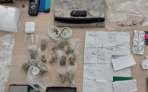 BPOL-FL: NMS - Rauschgift in Socke versteckt; Bundespolizei stellt Dealer im Zug fest - Foto: presseportal.de