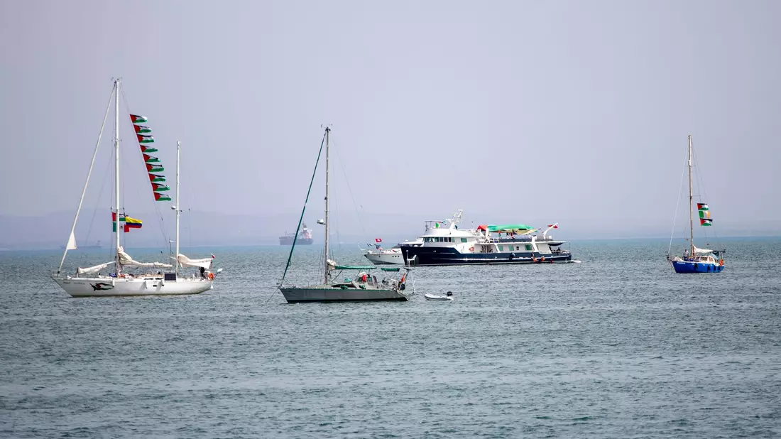 Die israelische Kriegsmarine schickt sich nach Aktivistenberichten an, die Gaza-Flottille vor dem Erreichen ihres Ziels zu stoppen. (Archivbild) - Bild: Str/AP/dpa