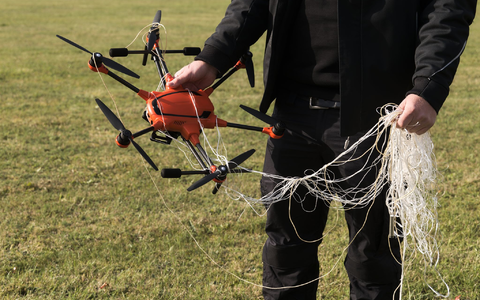 Technische Hilfsmittel zum Abfangen von Drohnen werden immer wichtiger für die Sicherheitsbehörden in Deutschland.  - Foto: Marcus Golejewski/dpa