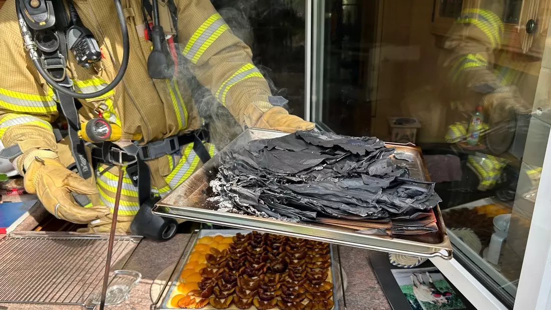 FW Ratingen: Küchenbrand in Ratingen Mitte - Bild: presseportal.de