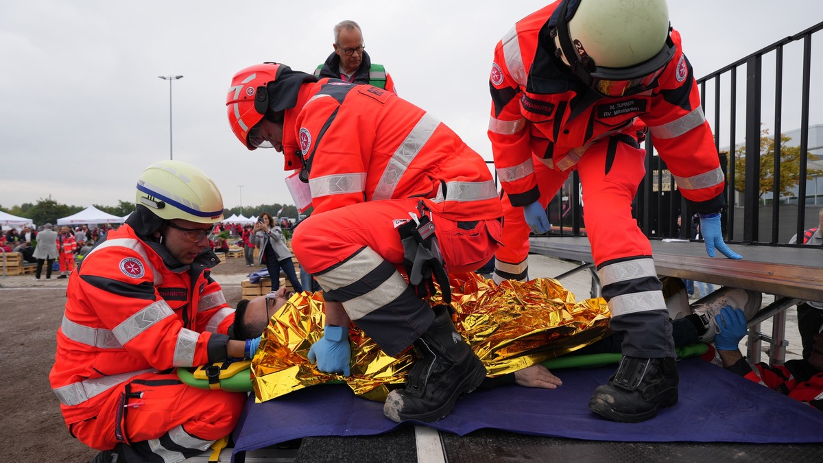 Johanniter küren beste Retter Deutschlands / Bundeswettkampf der Johanniter in Erster Hilfe und Notfallrettung in Erfurt - Foto: presseportal.de