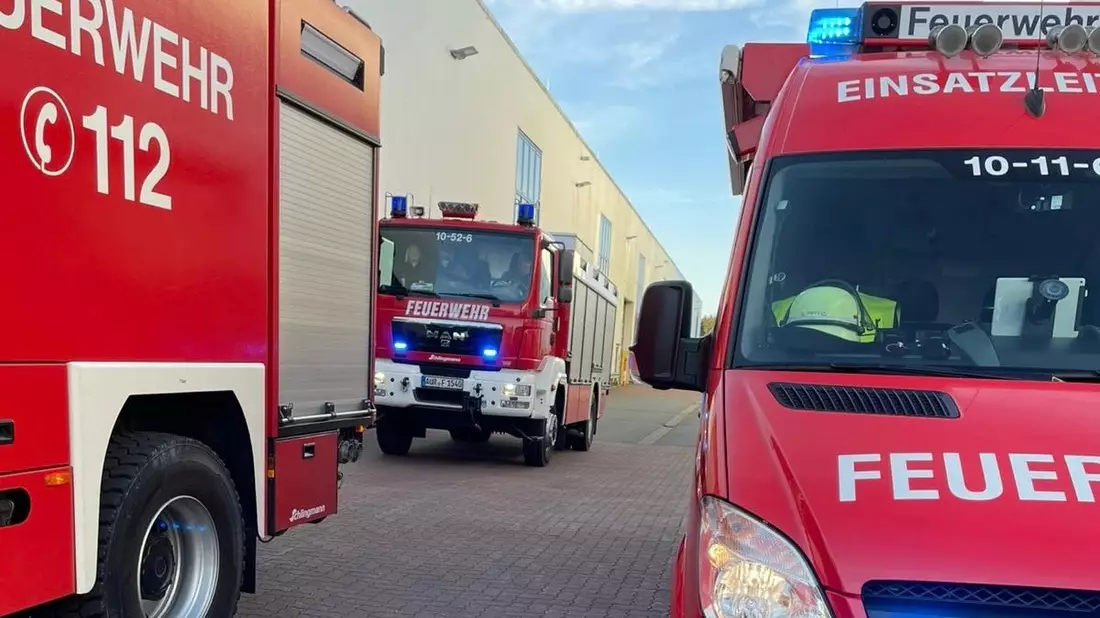 FW-AUR: Brandmeldeanlage eines Betriebs löste aus - Bild: presseportal.de