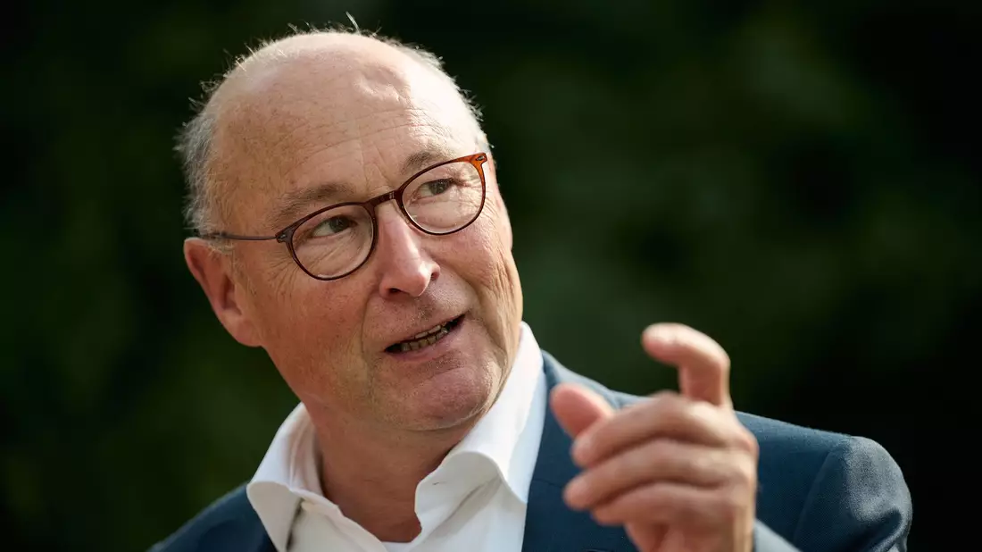 Vonovia-Chef Rolf Buch sieht einen Aufbruch in der Immobilienbranche. (Archivbild) - Bild: Bernd Thissen/dpa