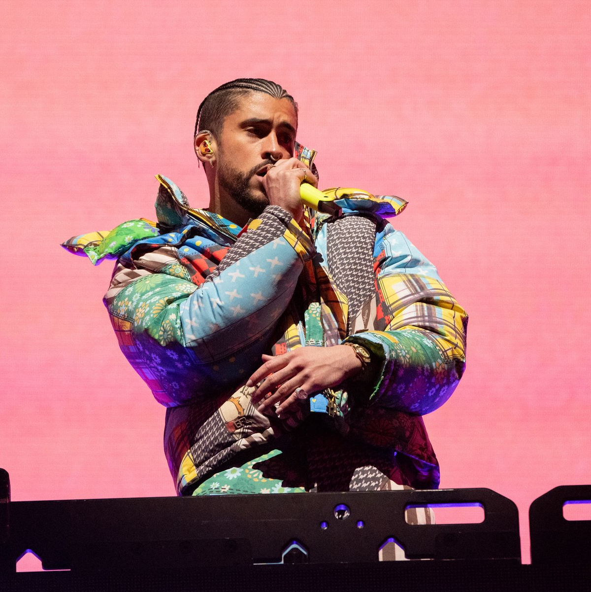 Bad Bunny beim Coachella 2023. - Foto: Amy Harris/Invision/AP/dpa