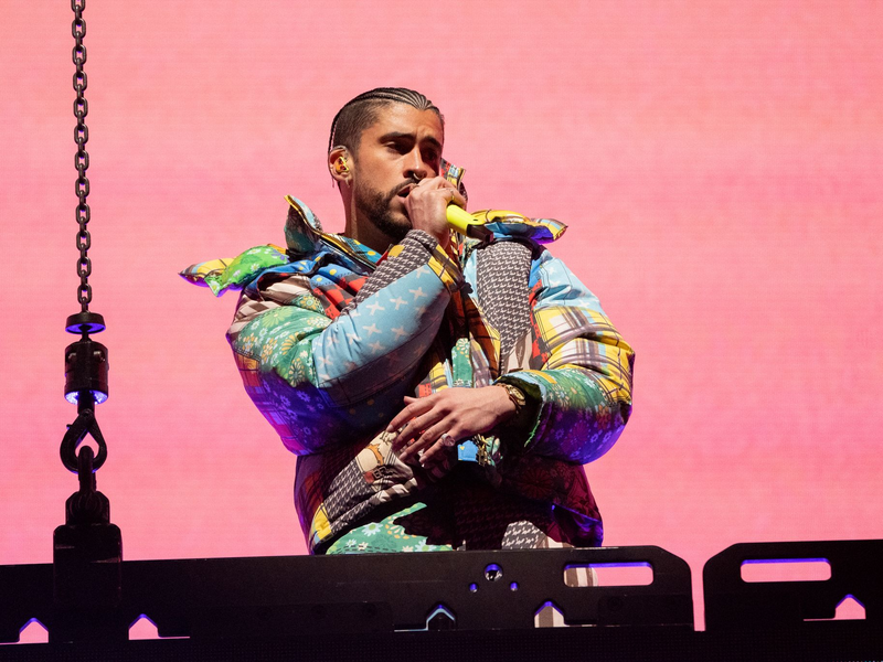 Bad Bunny wird der Star der Halbzeit-Show des Super Bowl am 8. Februar. (Archivbild) - Foto: Amy Harris/Invision/AP/dpa
