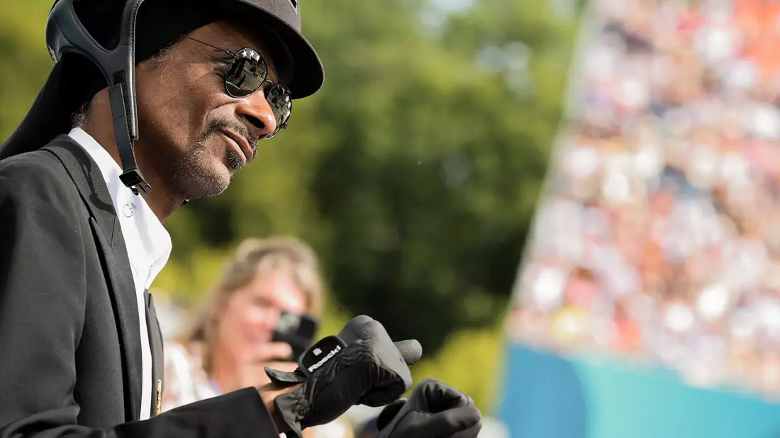 Snoop Dogg begeisterte die Fans mit seinen Auftritten in Paris.  - Bild: Rolf Vennenbernd/dpa